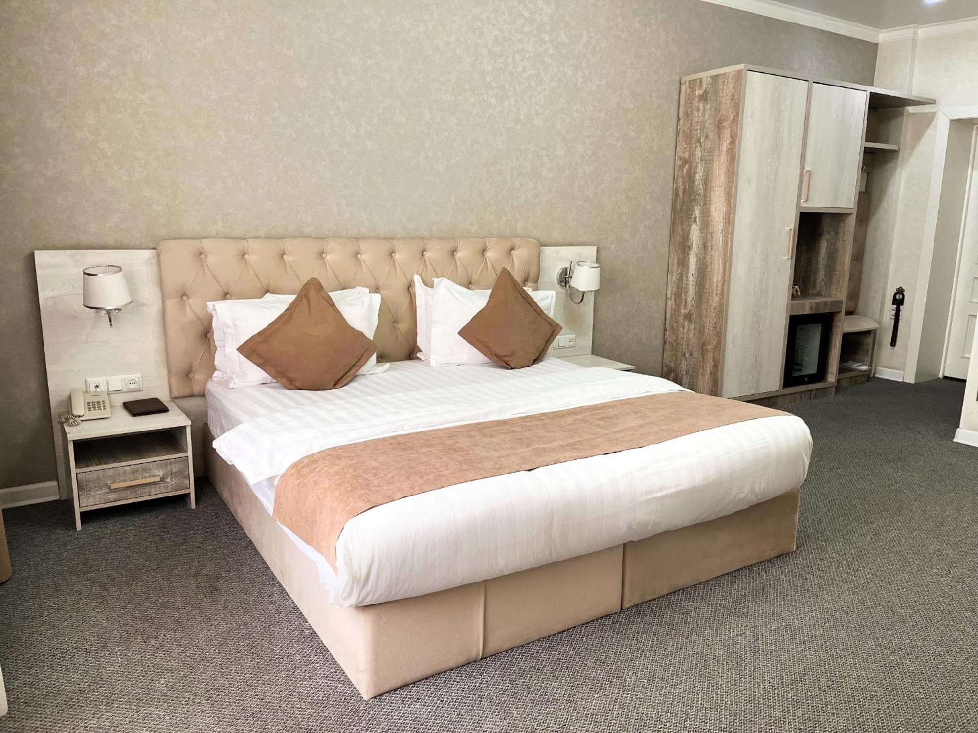 Hotel Fn شيمكنت المظهر الخارجي الصورة