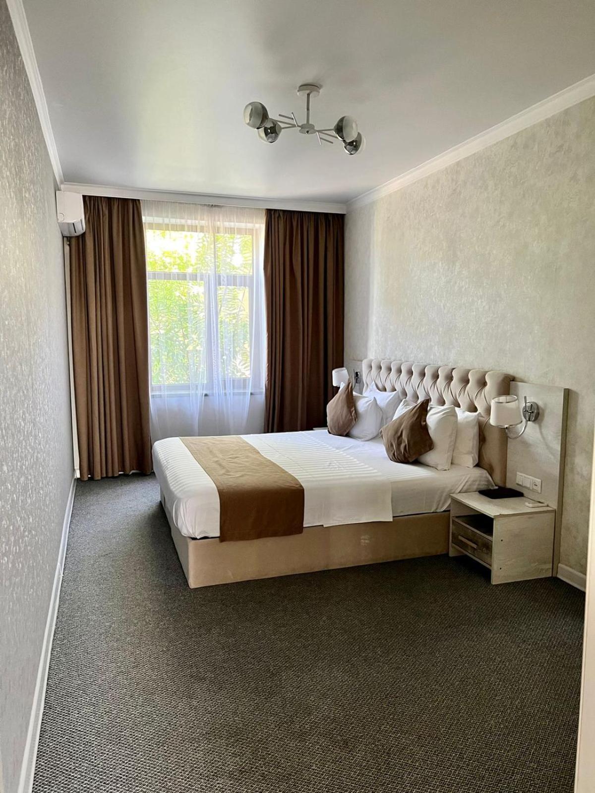 Hotel Fn شيمكنت المظهر الخارجي الصورة