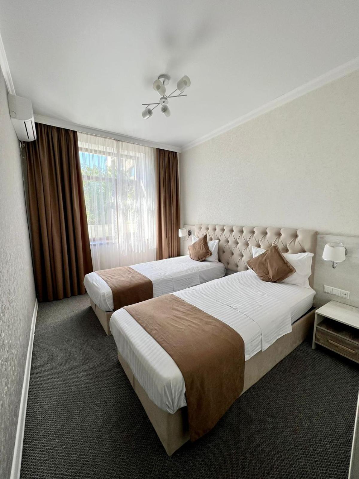 Hotel Fn شيمكنت المظهر الخارجي الصورة